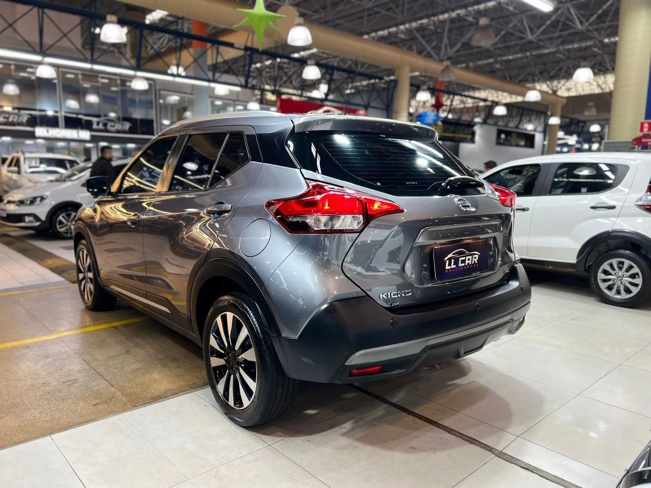 NISSAN KICKS