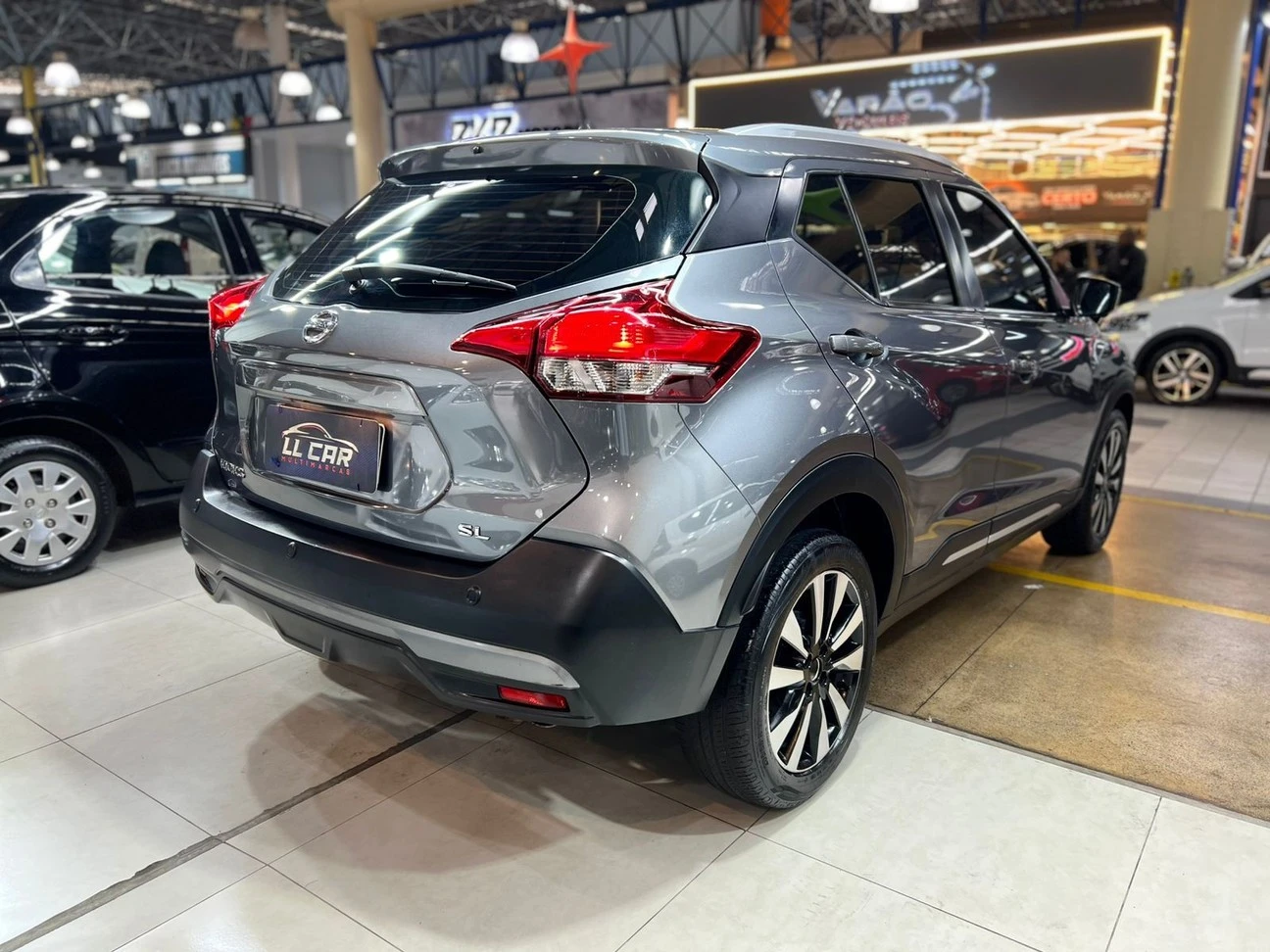 NISSAN KICKS