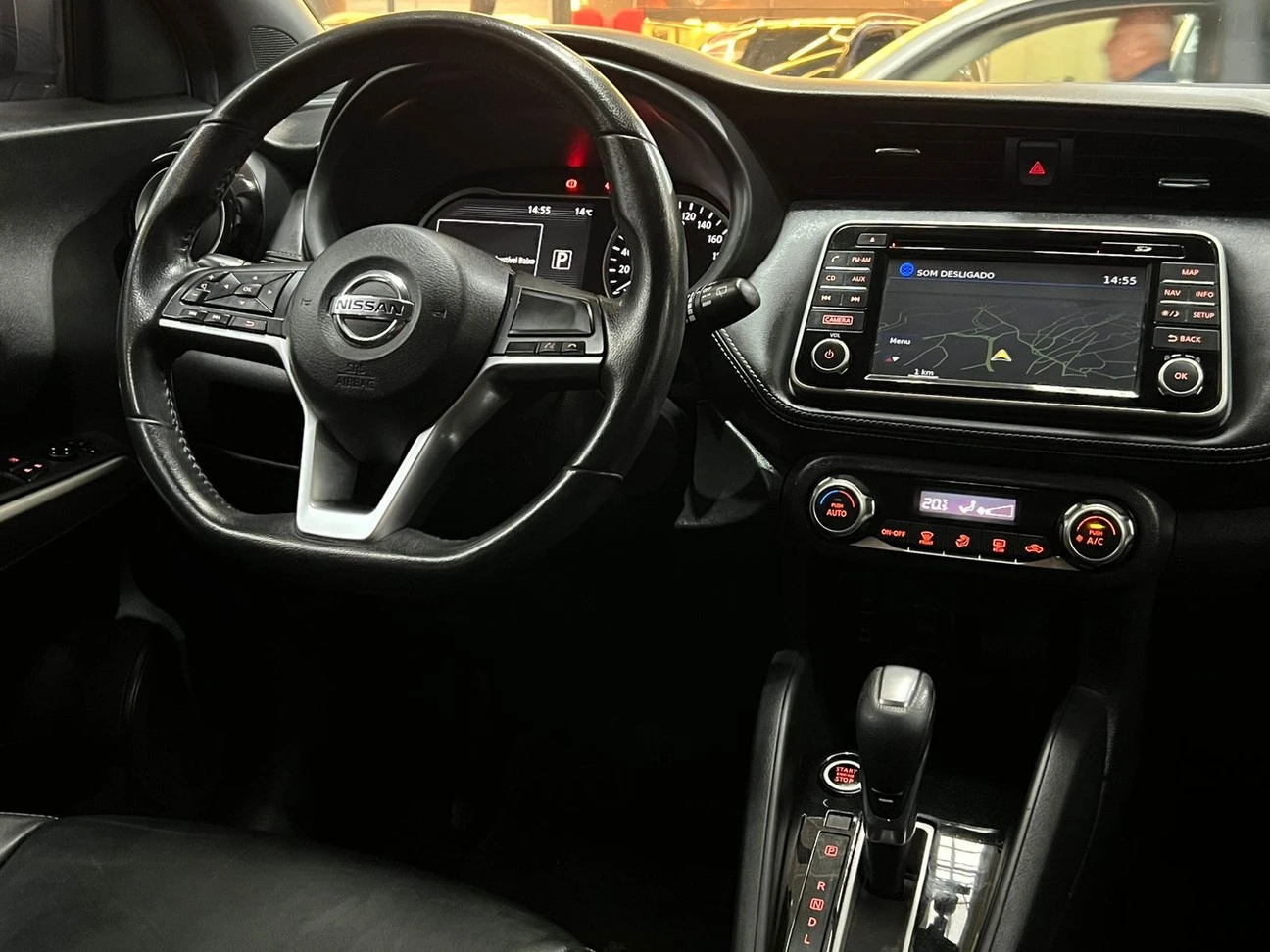 NISSAN KICKS