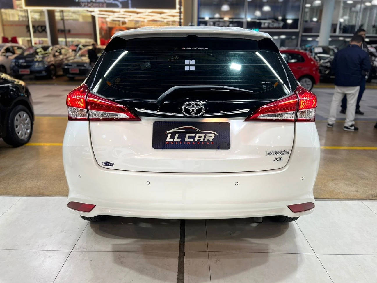 TOYOTA YARIS
