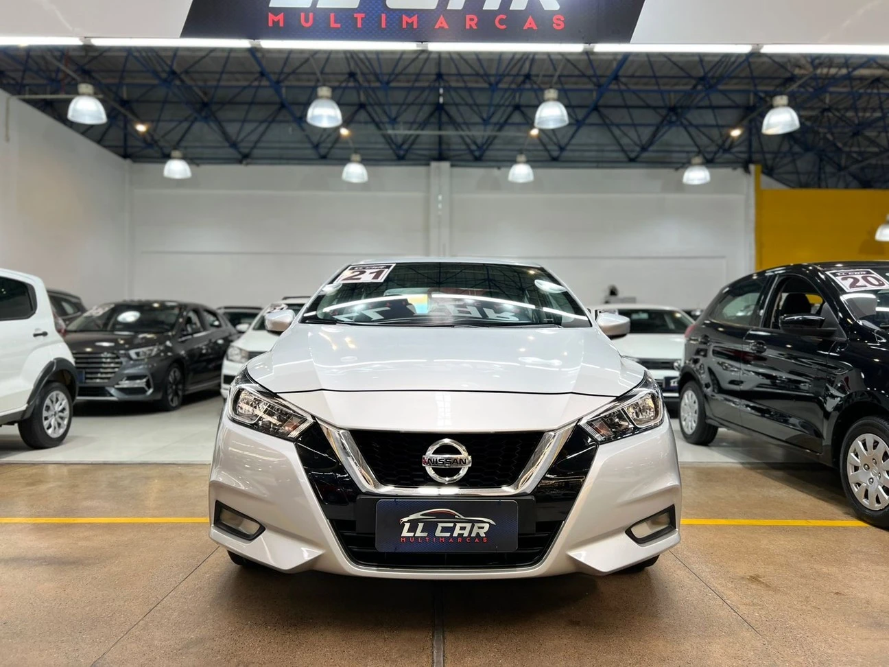NISSAN VERSA
