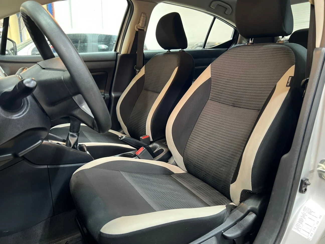 NISSAN VERSA