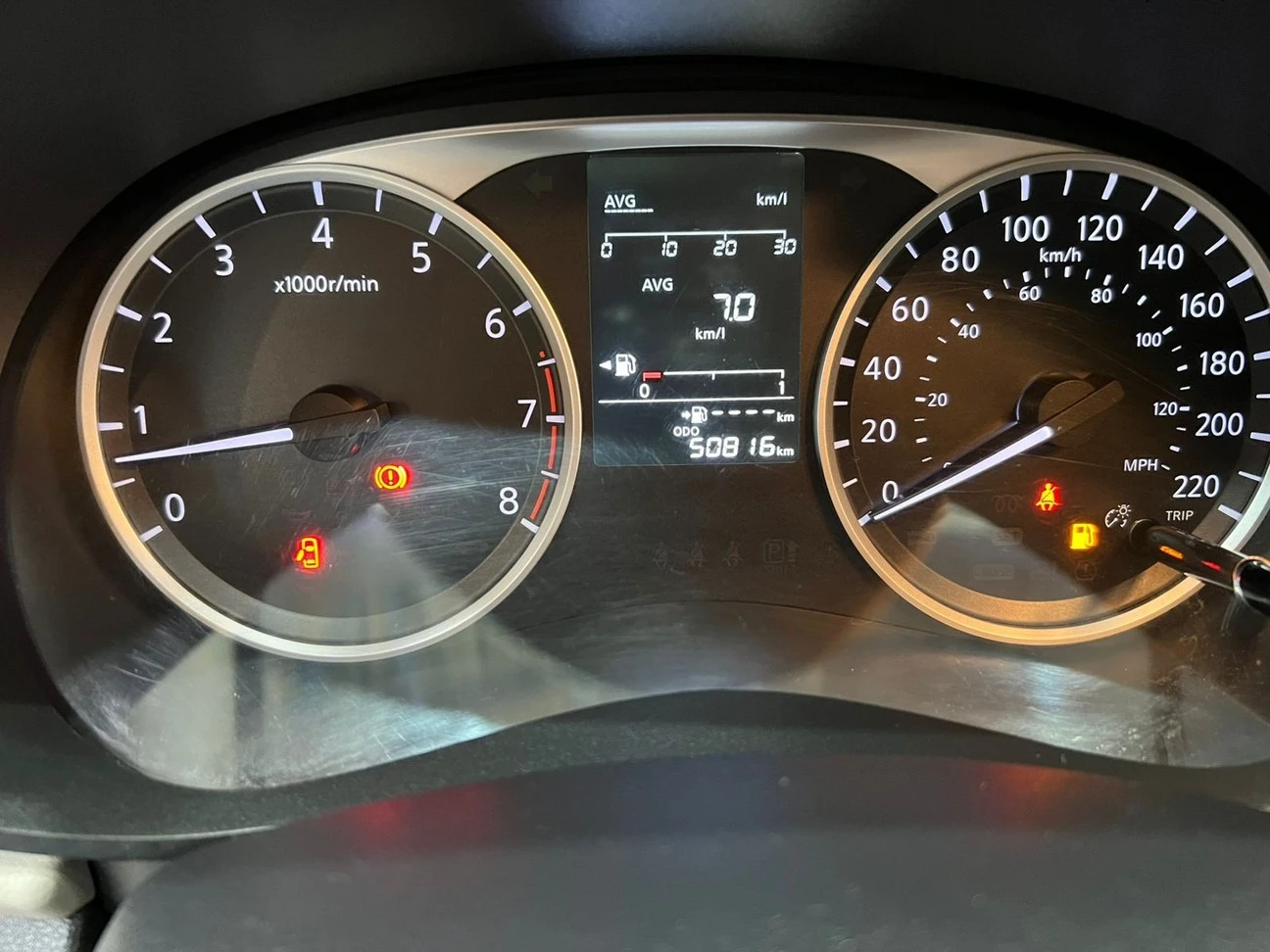 NISSAN VERSA
