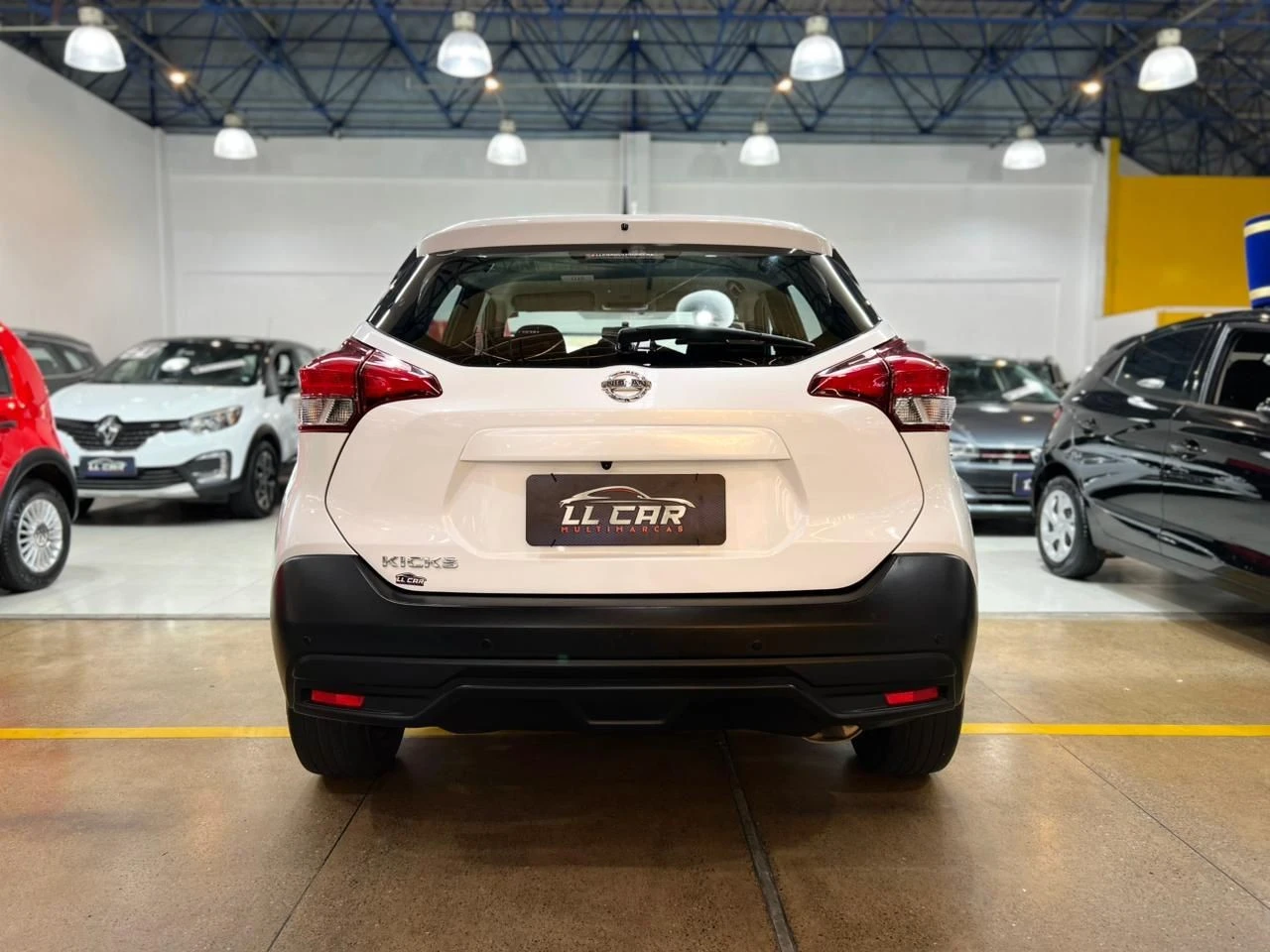 NISSAN KICKS