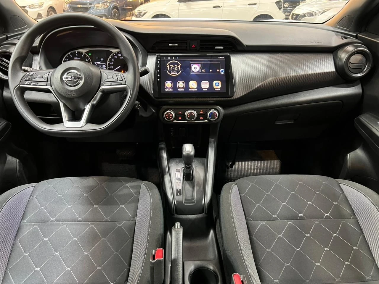 NISSAN KICKS