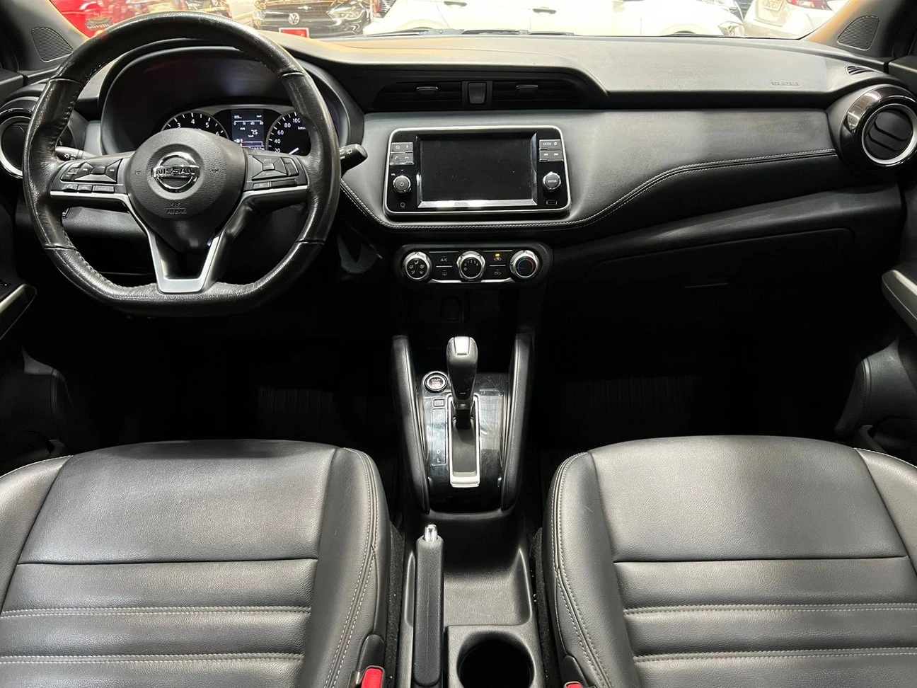 NISSAN KICKS
