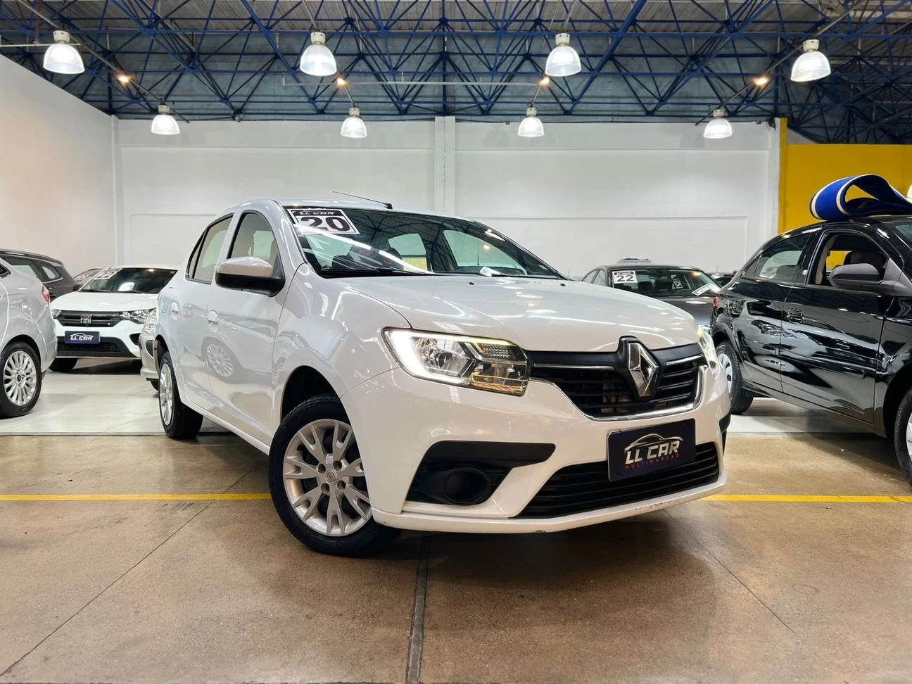 RENAULT LOGAN