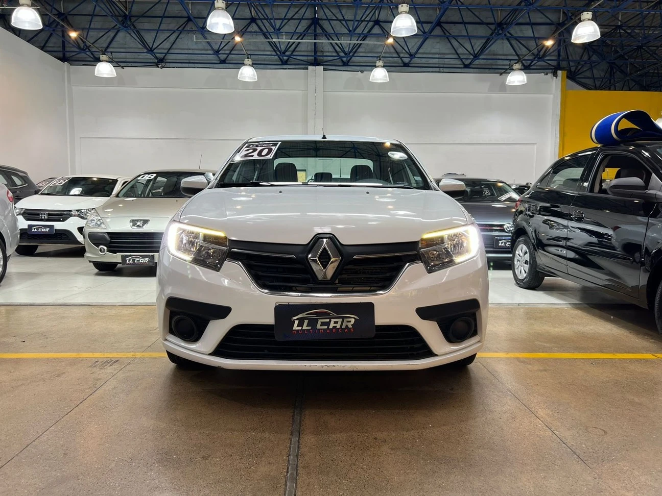 RENAULT LOGAN