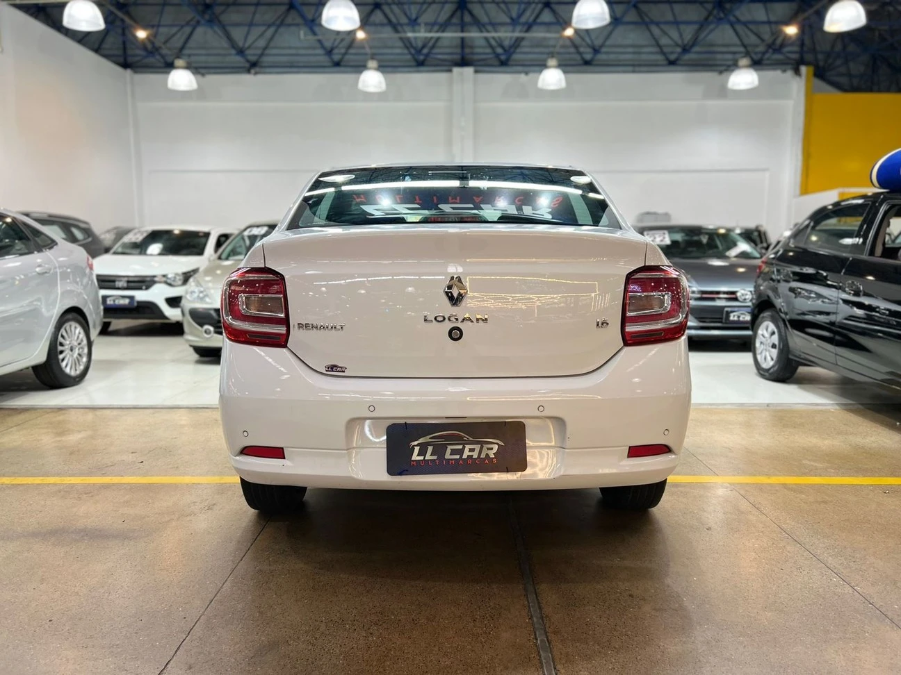 RENAULT LOGAN