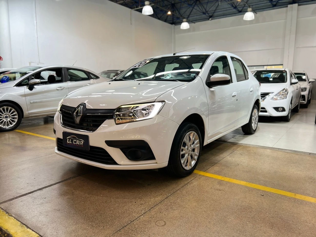RENAULT LOGAN