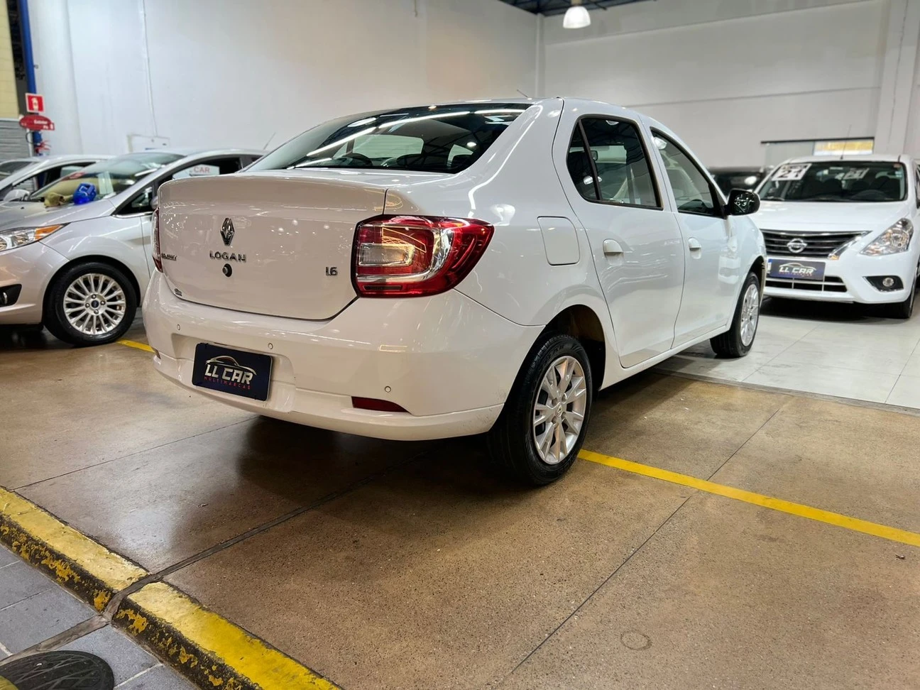 RENAULT LOGAN