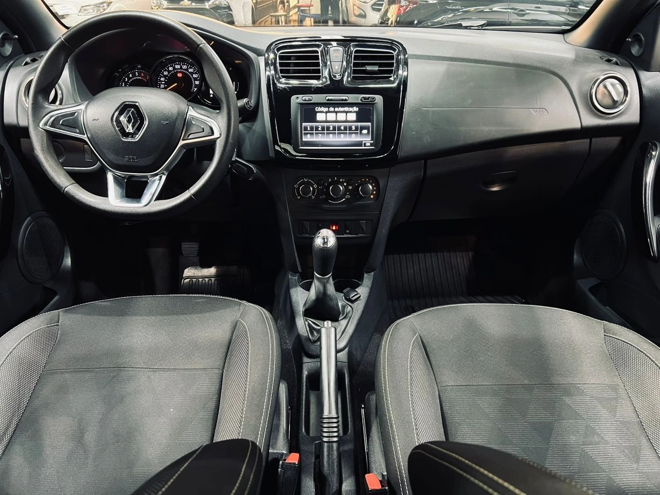 RENAULT LOGAN