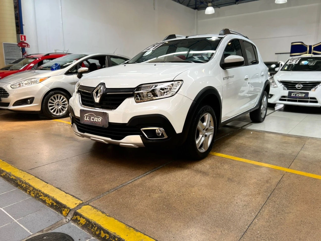 RENAULT SANDERO