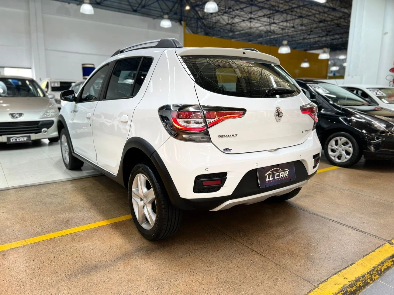RENAULT SANDERO