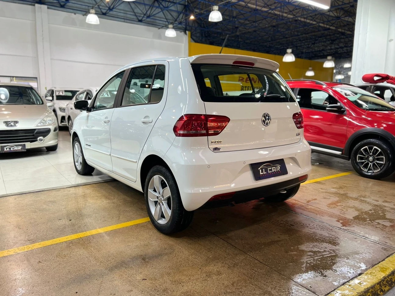 VOLKSWAGEN FOX