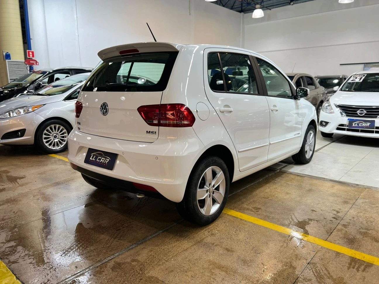 VOLKSWAGEN FOX