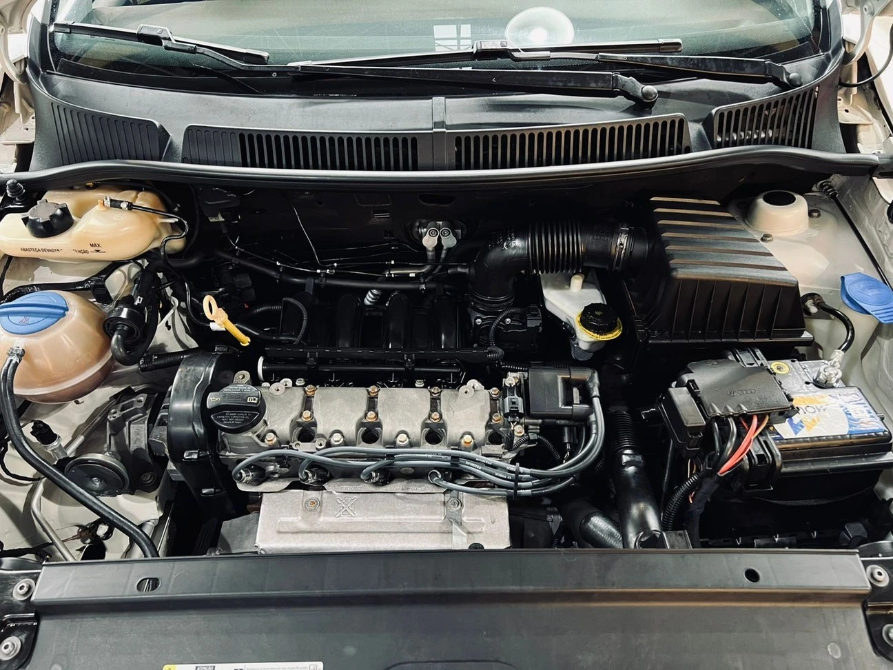 VOLKSWAGEN FOX