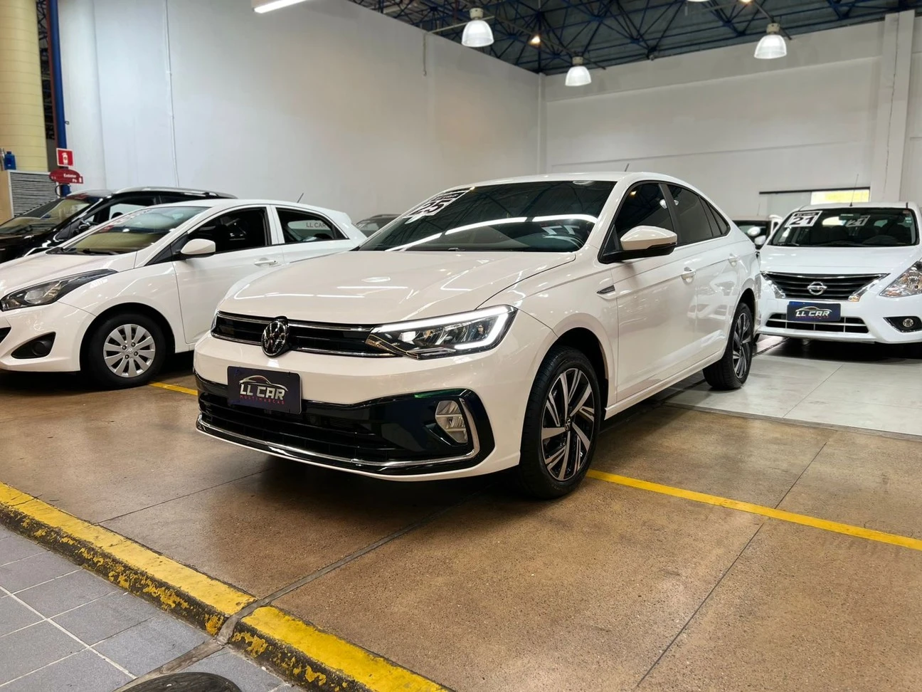 VOLKSWAGEN VIRTUS