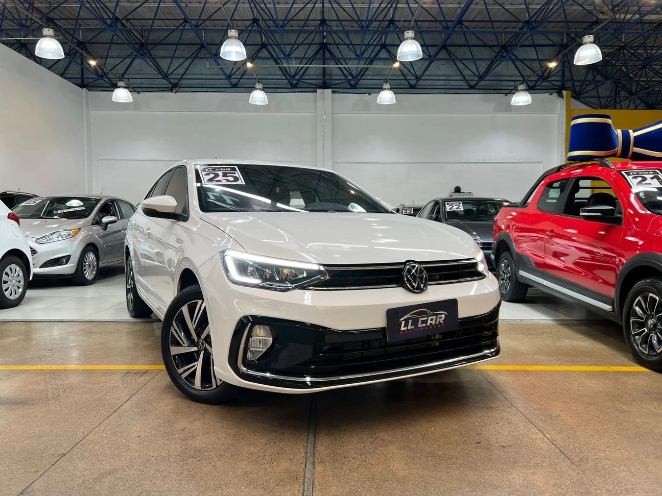 VOLKSWAGEN VIRTUS