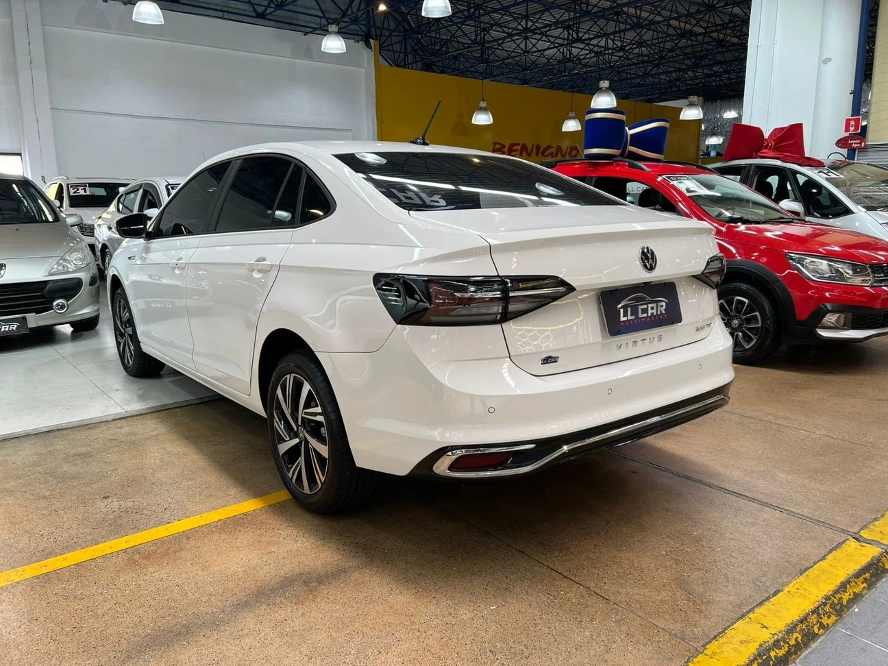 VOLKSWAGEN VIRTUS
