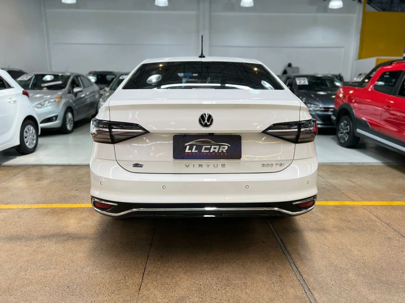 VOLKSWAGEN VIRTUS