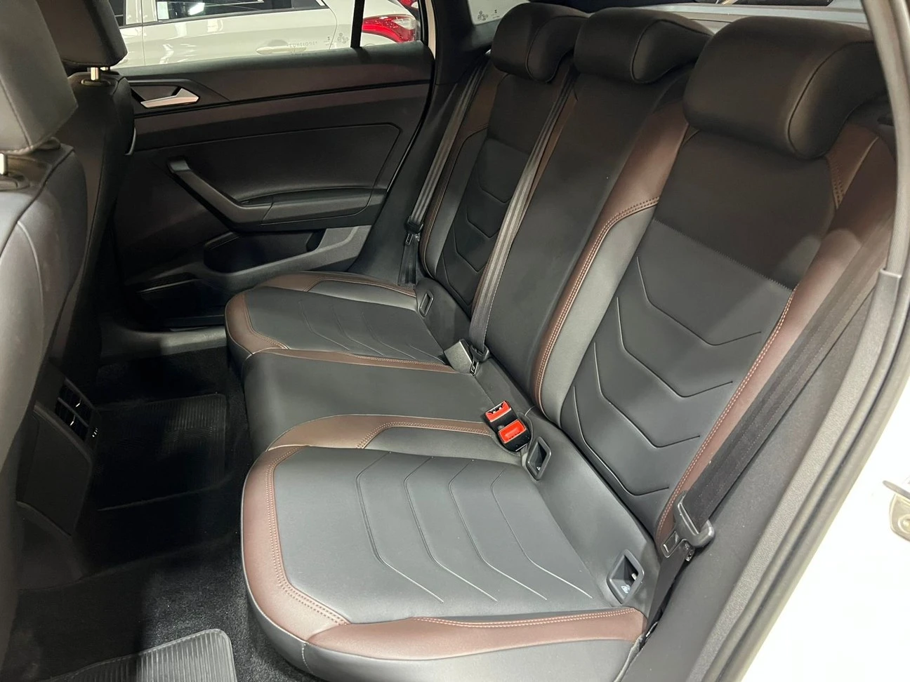 VOLKSWAGEN VIRTUS