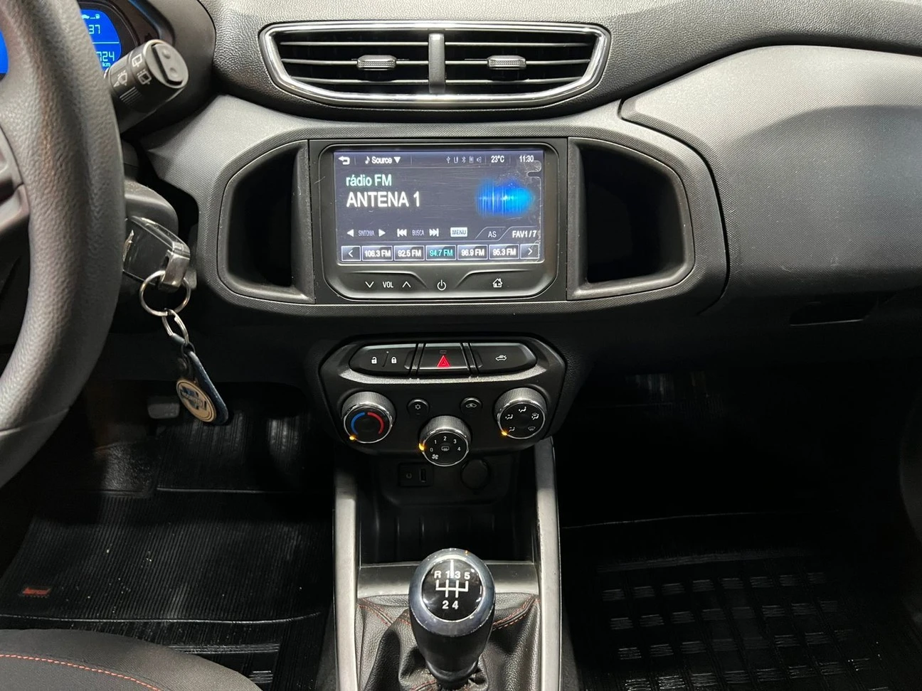 CHEVROLET ONIX