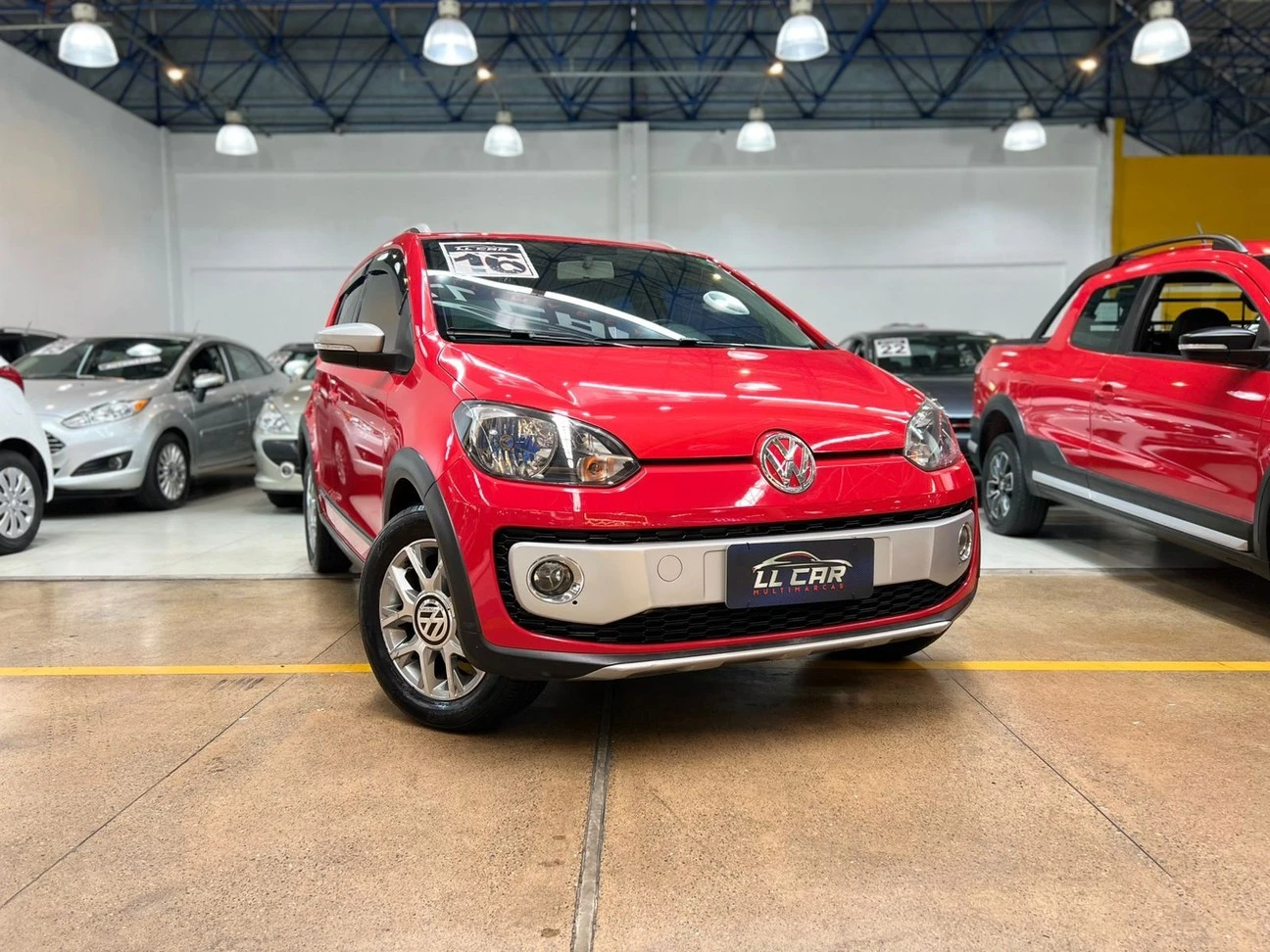VOLKSWAGEN CROSS UP