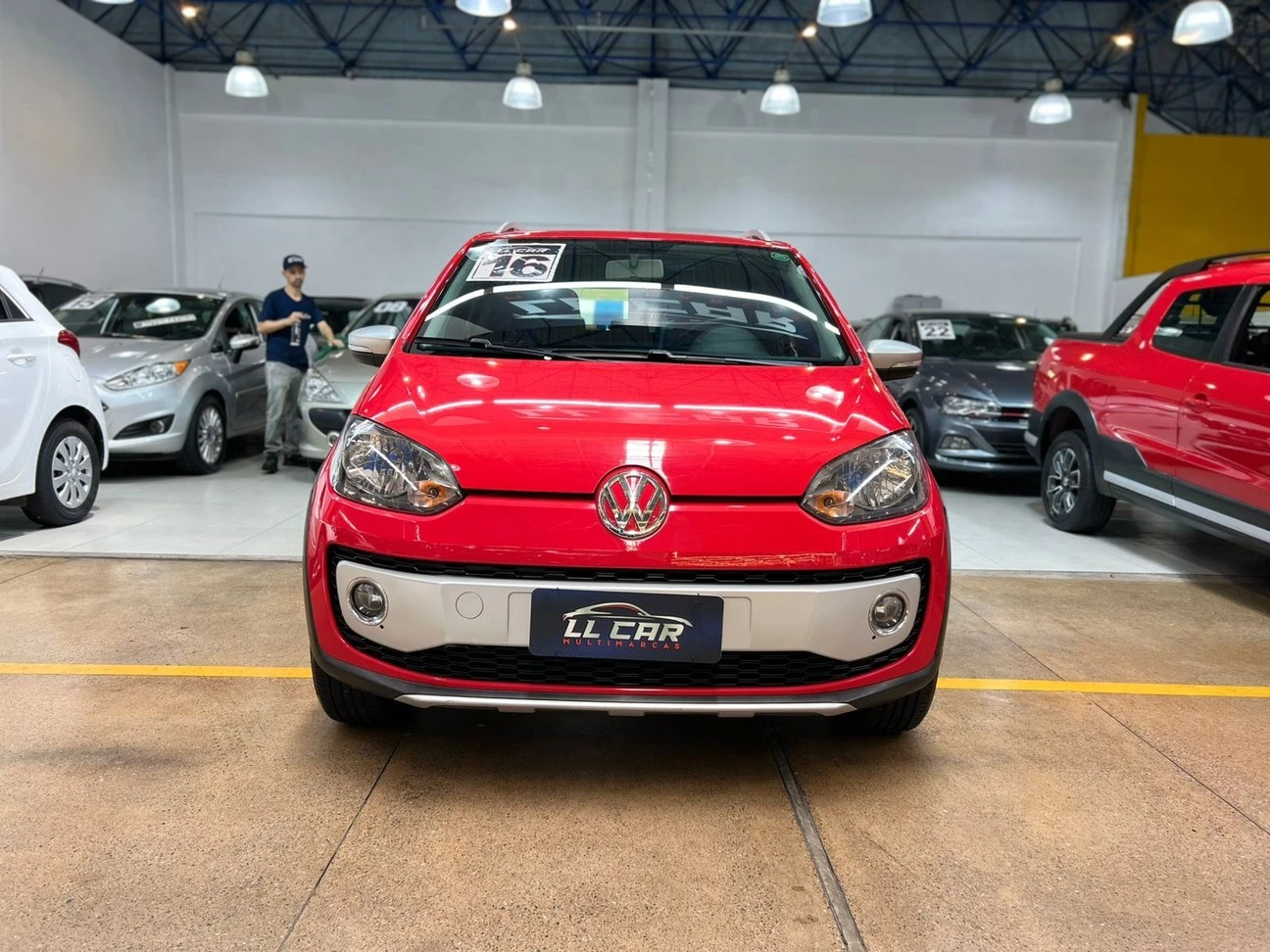 VOLKSWAGEN CROSS UP