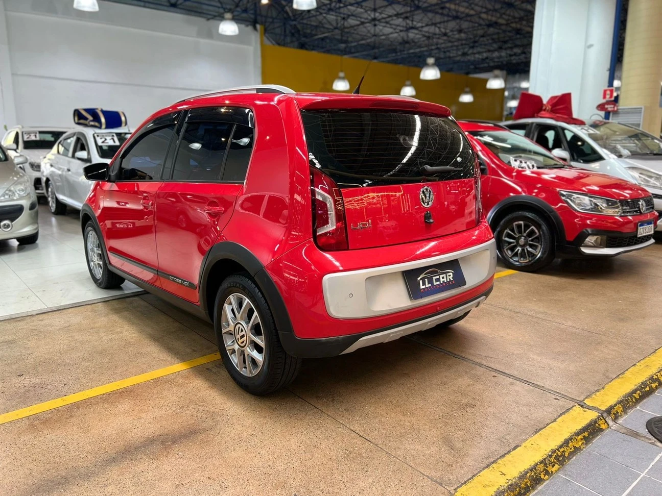 VOLKSWAGEN CROSS UP