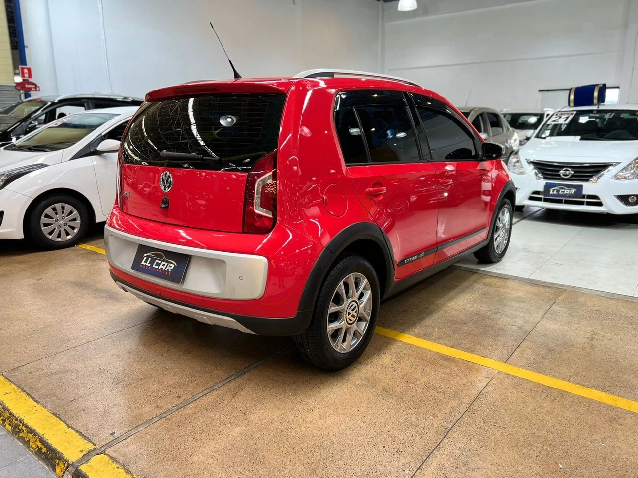 VOLKSWAGEN CROSS UP