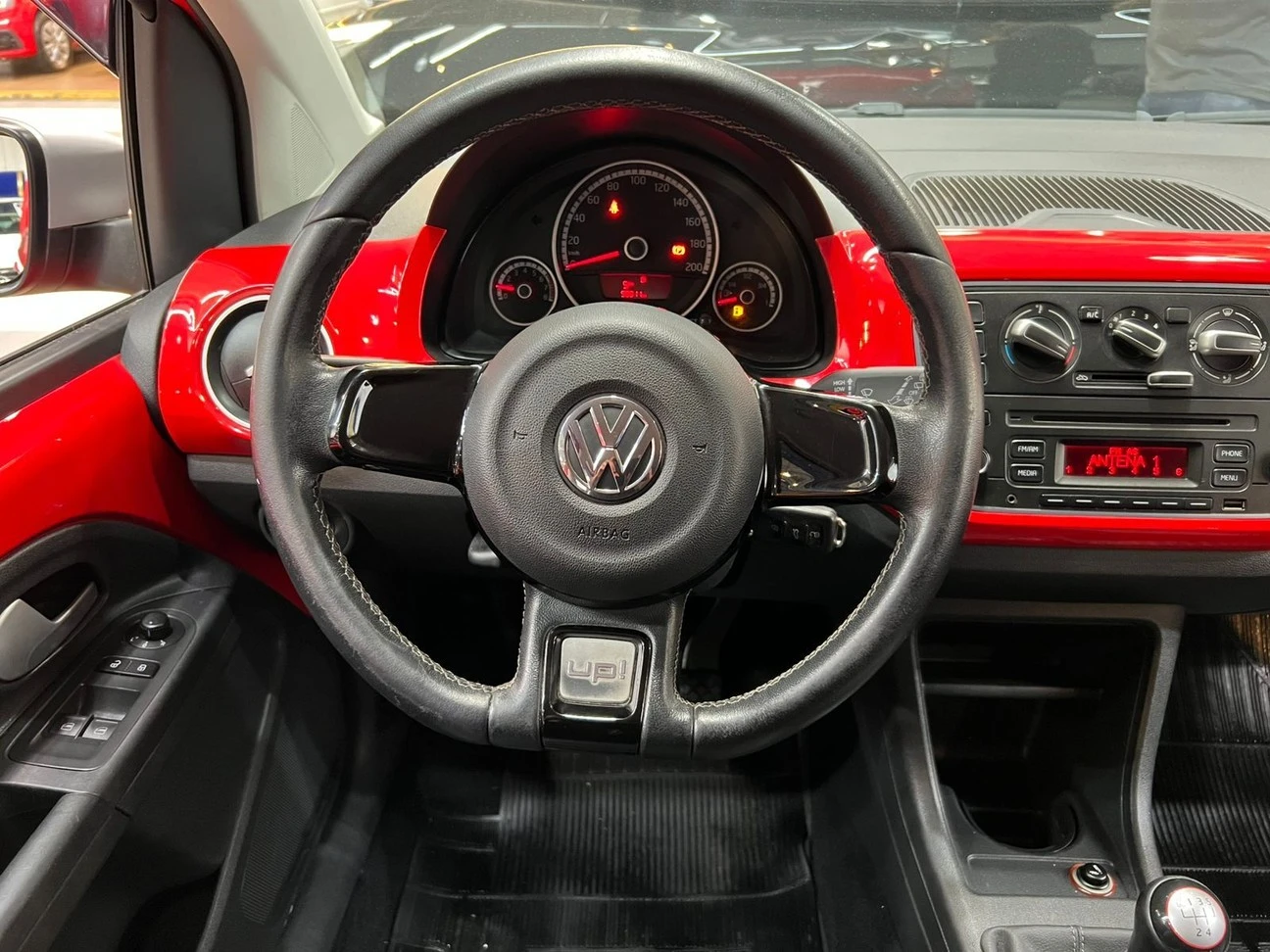VOLKSWAGEN CROSS UP