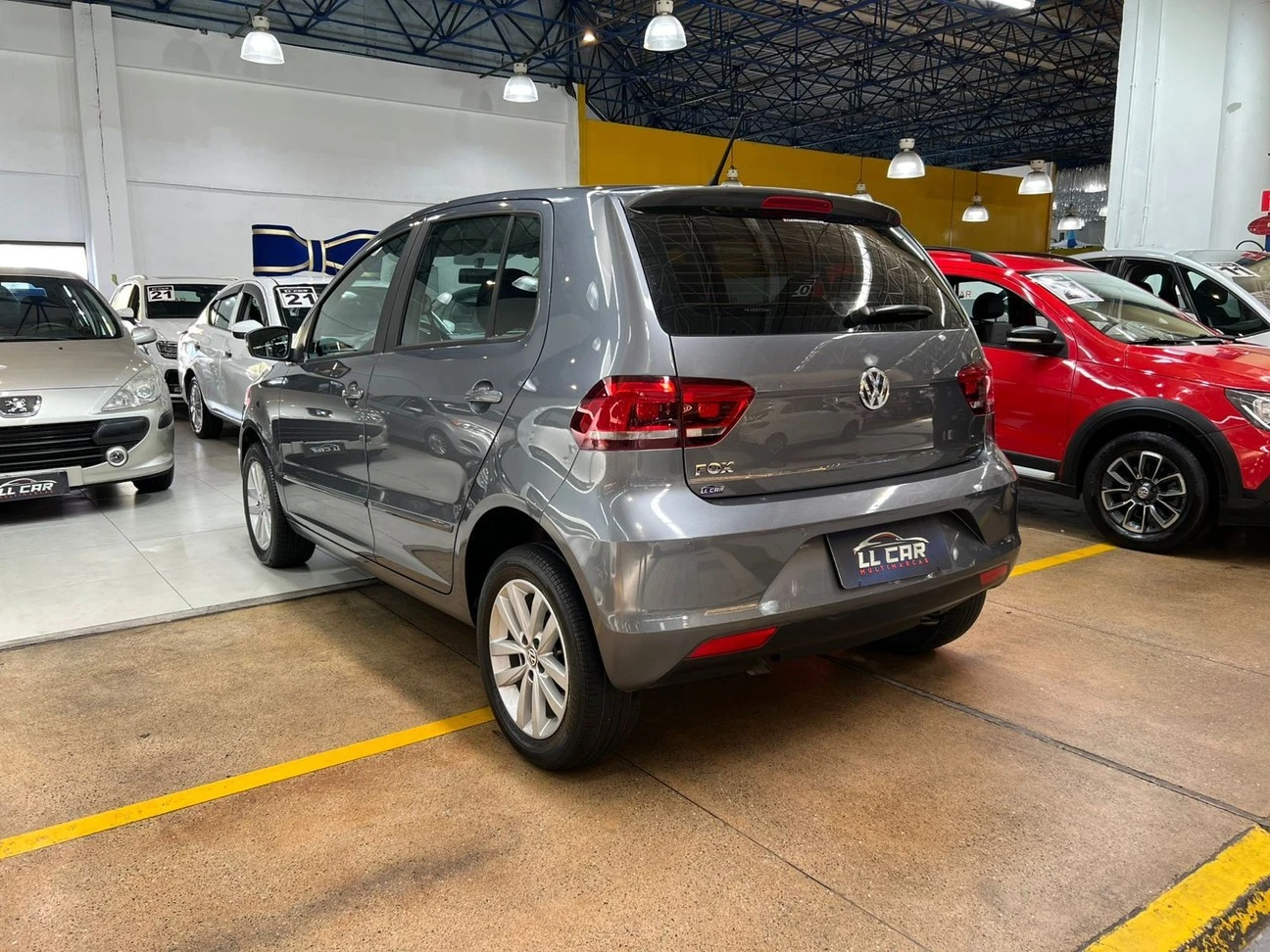 VOLKSWAGEN FOX