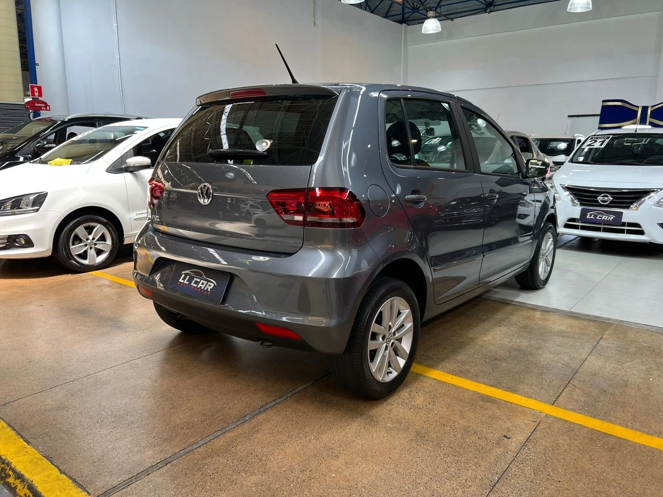VOLKSWAGEN FOX
