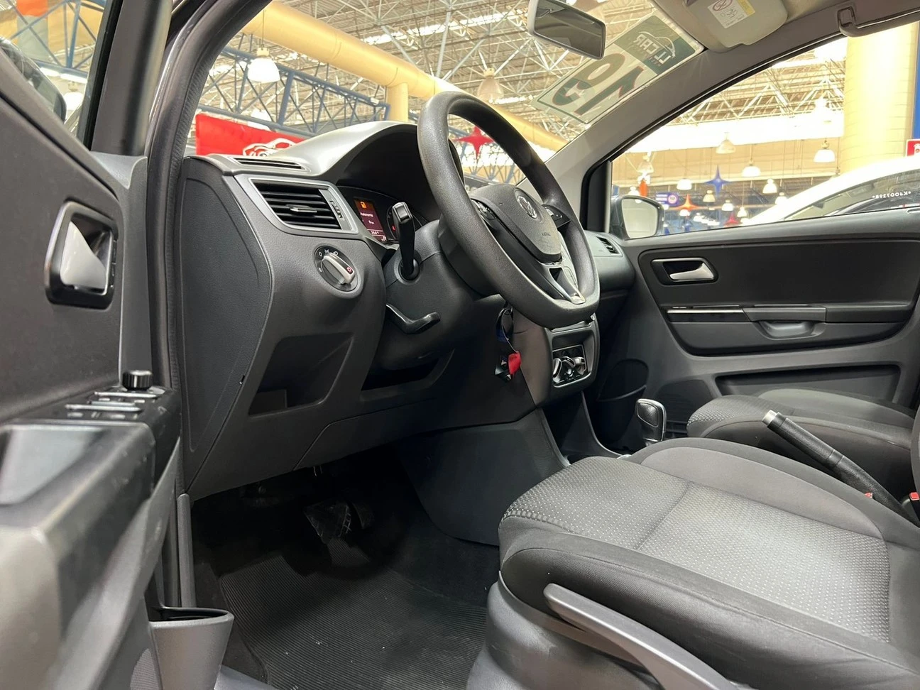 VOLKSWAGEN FOX