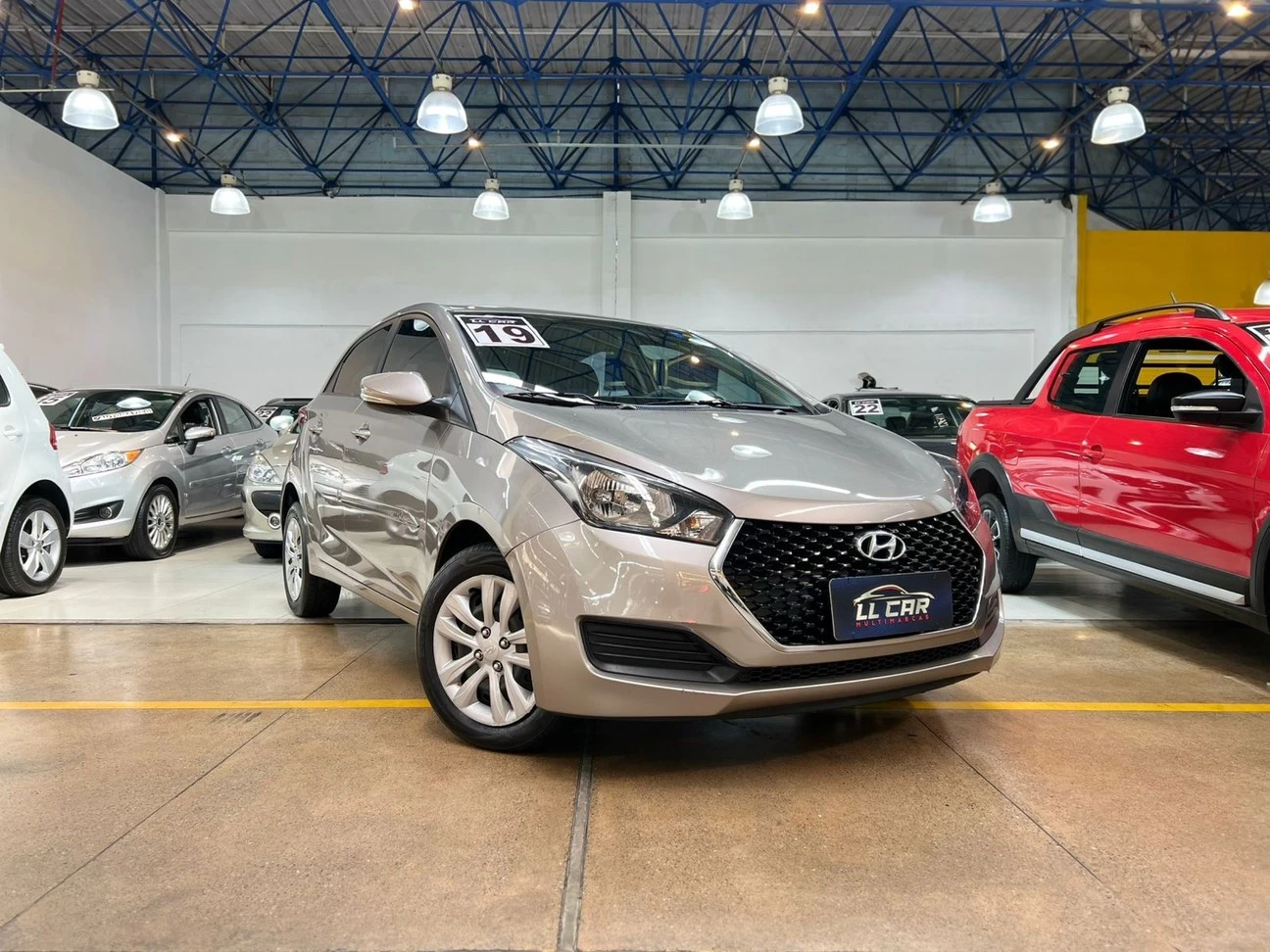 HYUNDAI HB20