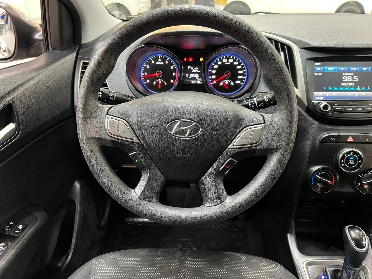 HYUNDAI HB20