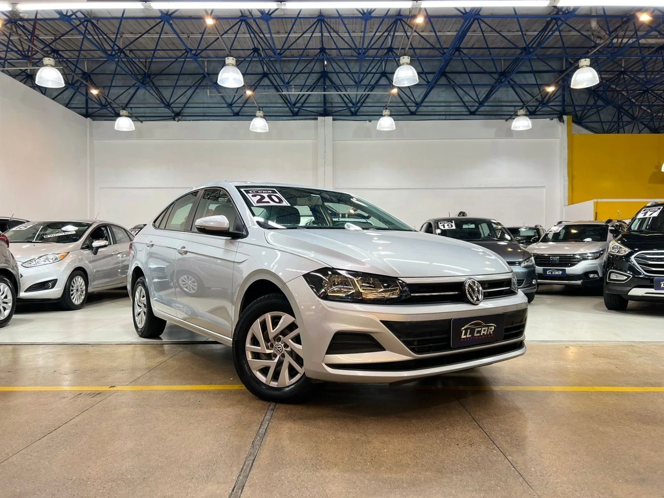 VOLKSWAGEN VIRTUS