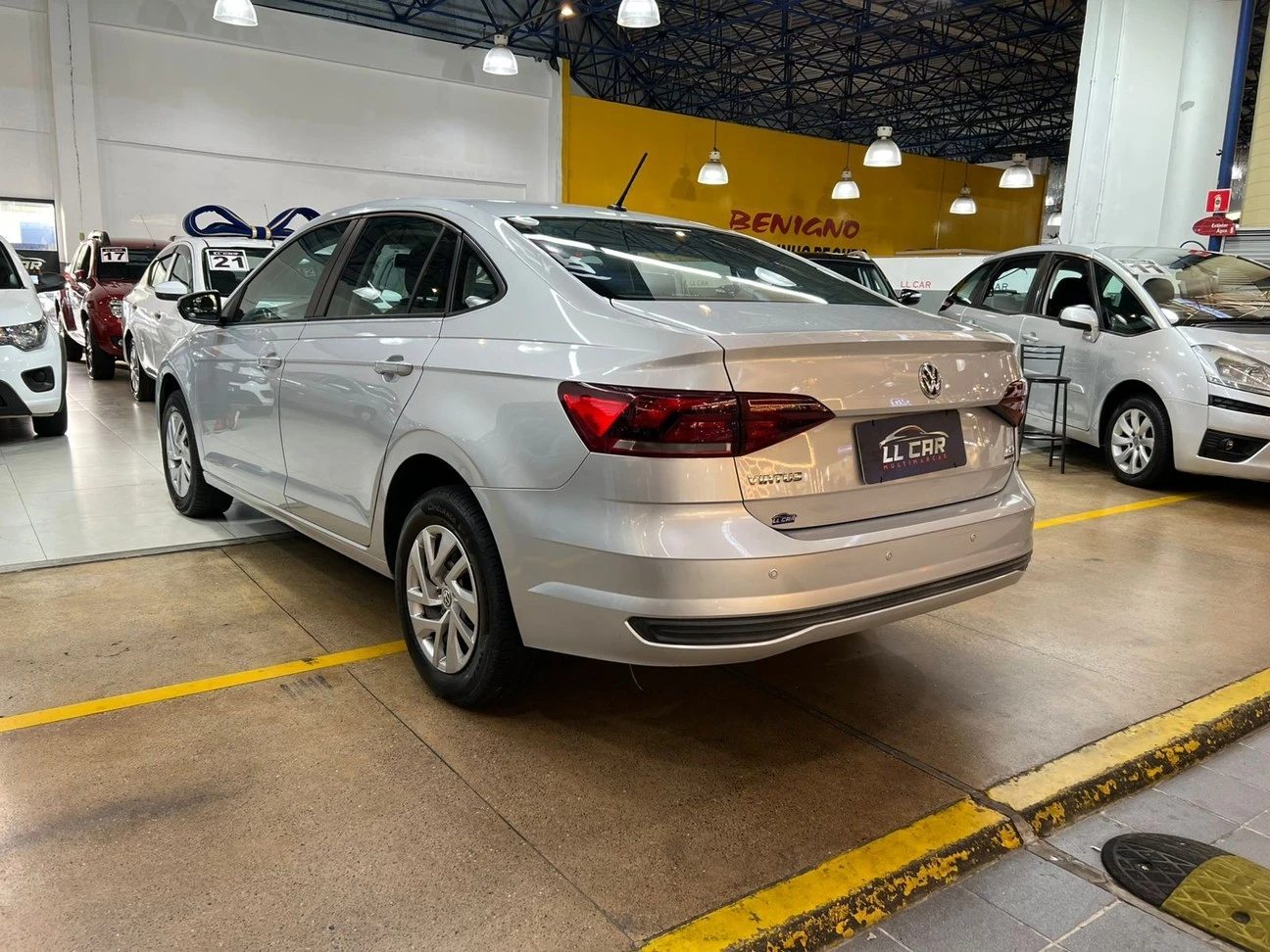 VOLKSWAGEN VIRTUS