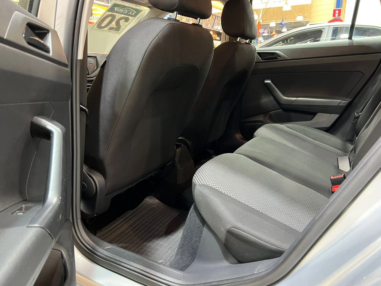 VOLKSWAGEN VIRTUS