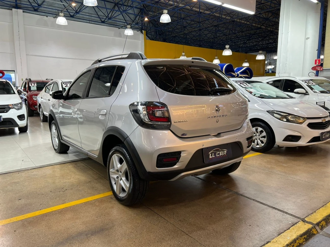 RENAULT SANDERO