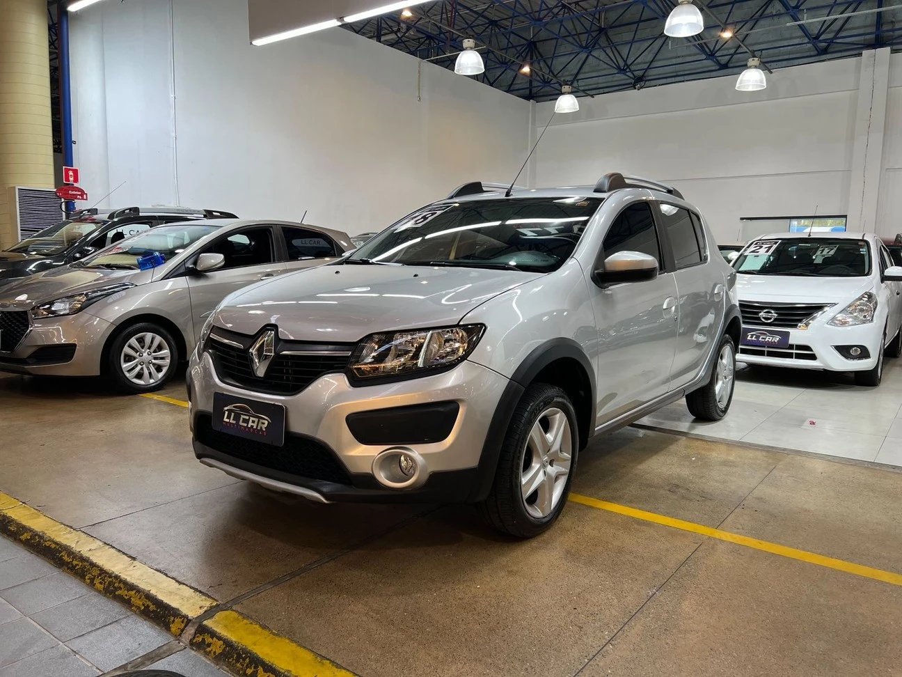 RENAULT SANDERO