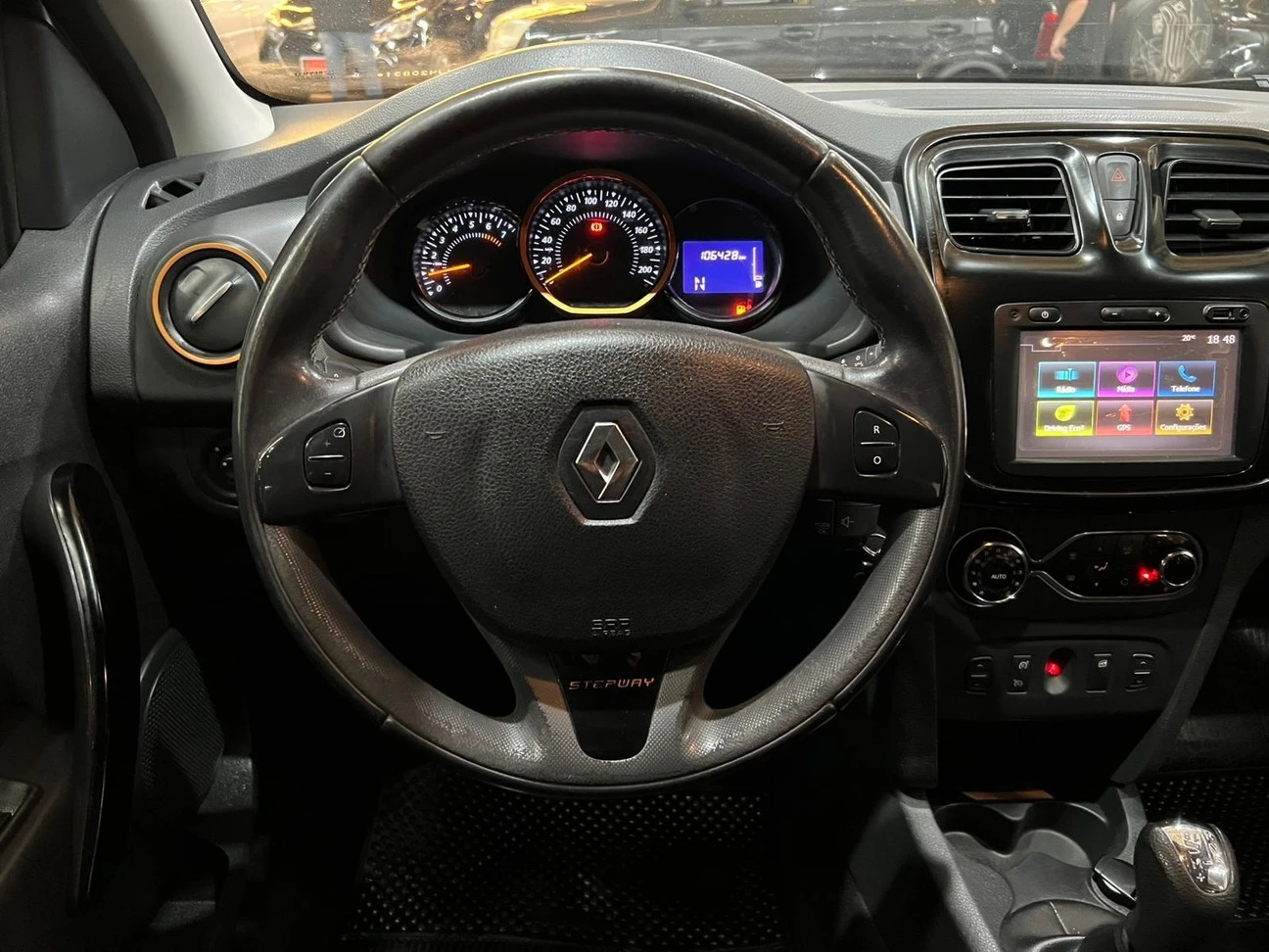 RENAULT SANDERO
