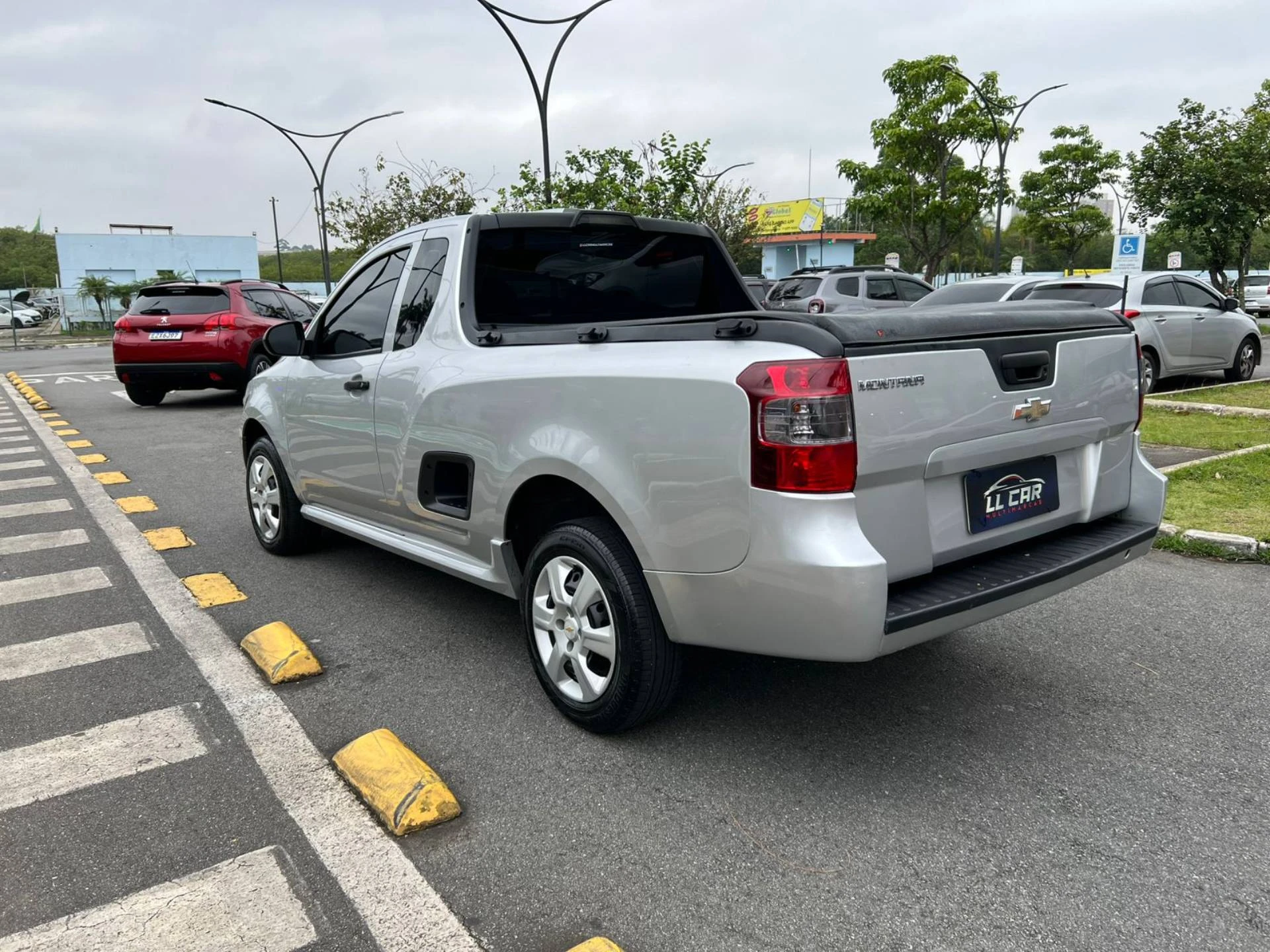 CHEVROLET MONTANA