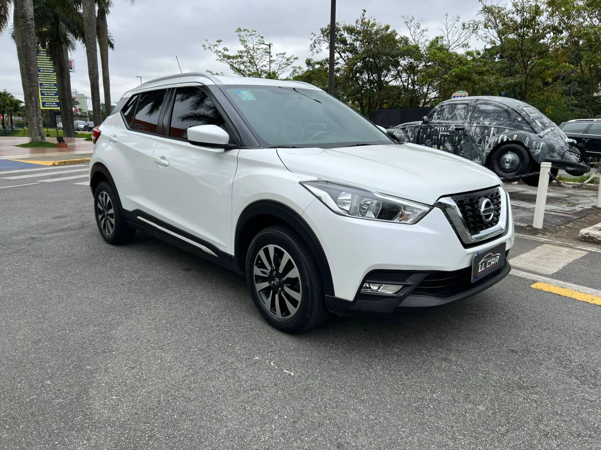 NISSAN KICKS
