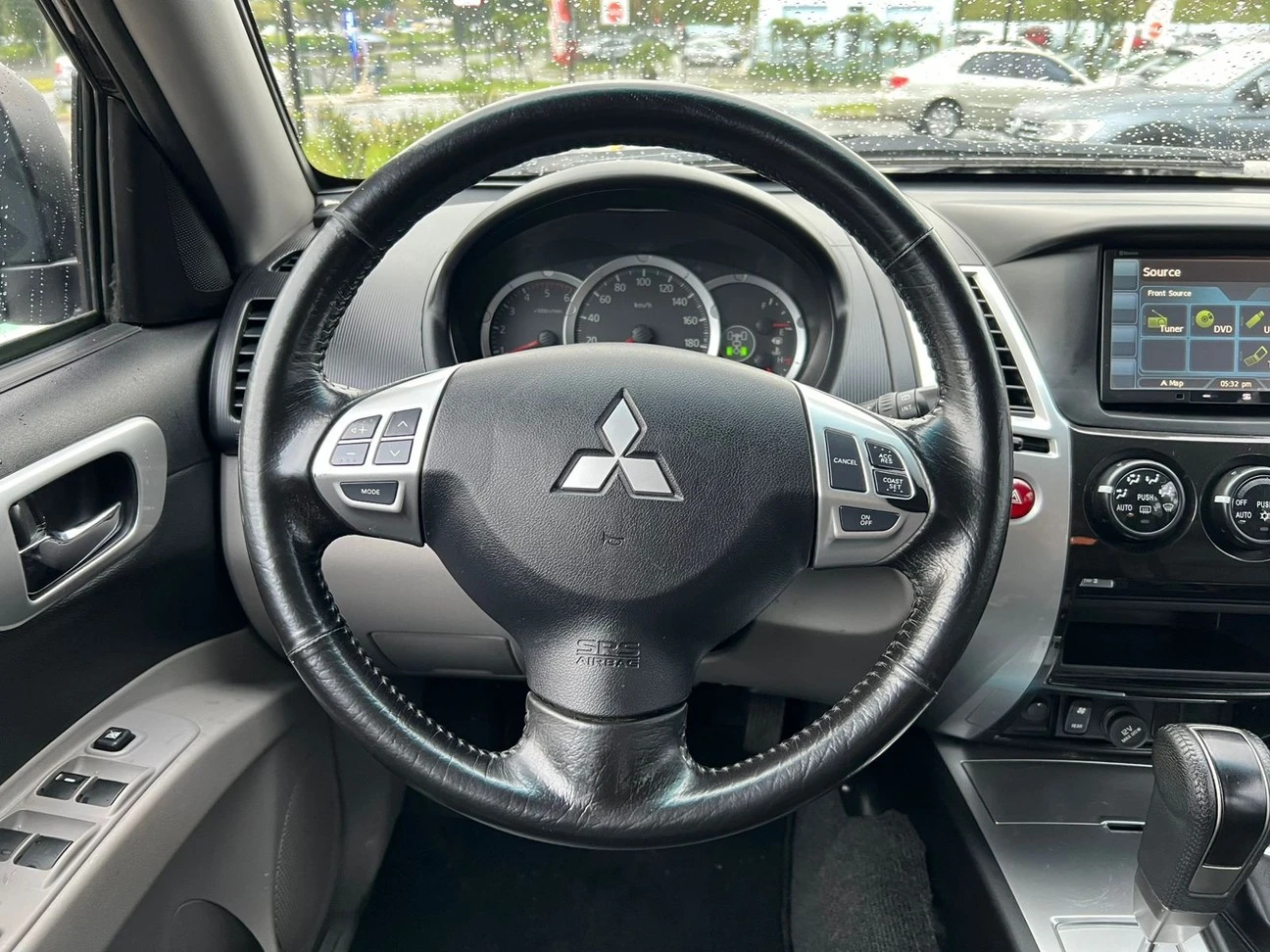 MITSUBISHI PAJERO DAKAR