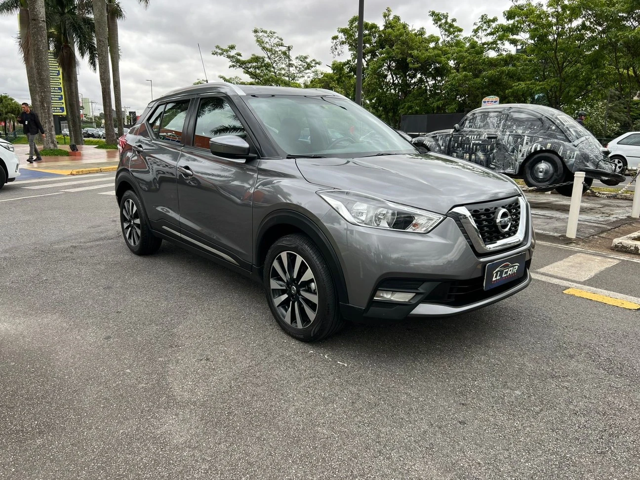NISSAN KICKS