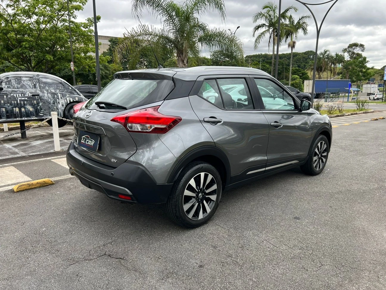 NISSAN KICKS
