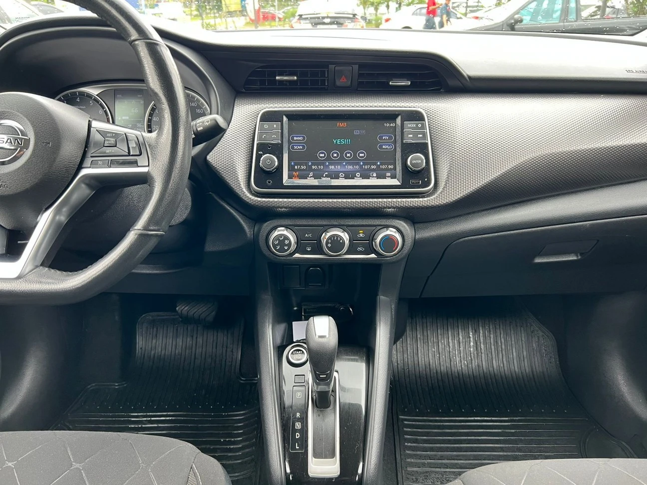 NISSAN KICKS