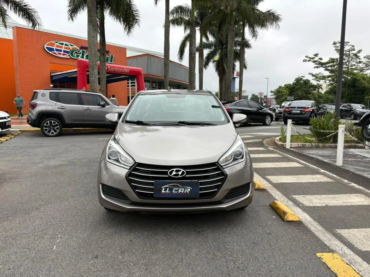 HYUNDAI HB20S